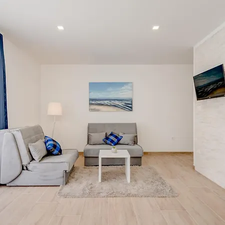 Διαμέρισμα Tudor 2 Χβαρ