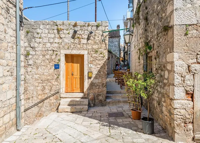 Tudor 2 Appartamento