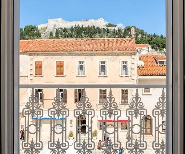 Tudor 2 Appartamento *