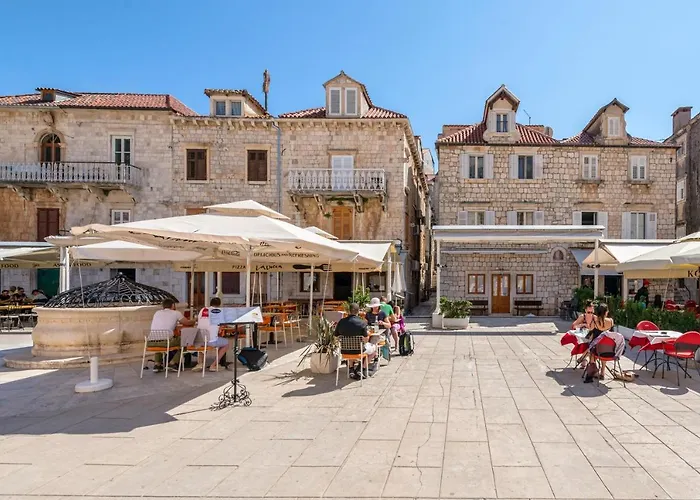 Apartment Tudor 2 Hvar Town