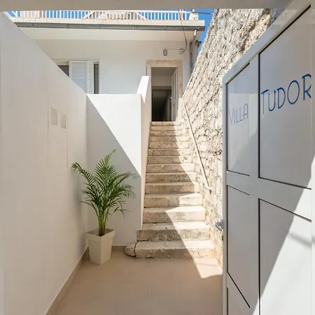 Appartamento Tudor 2 *